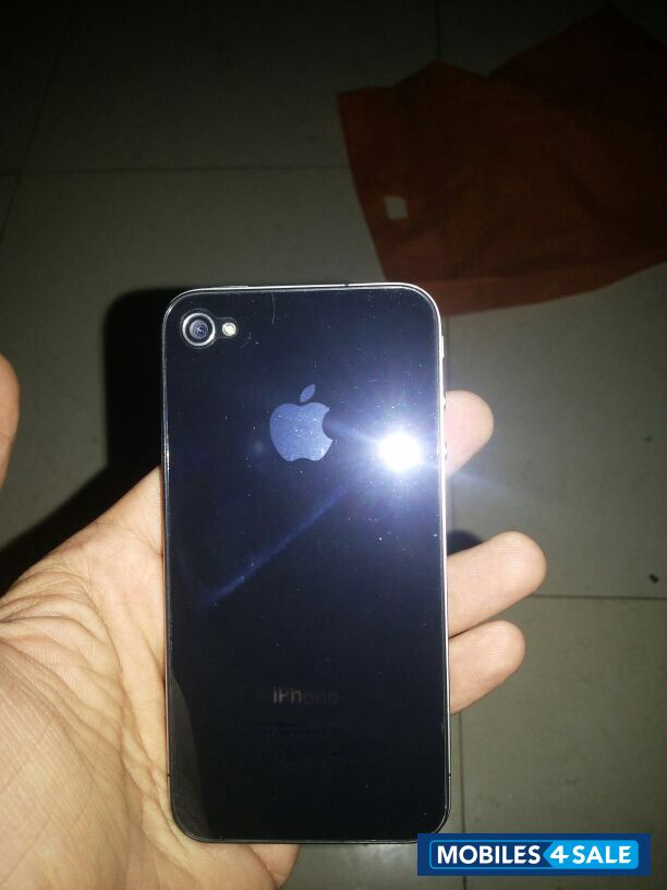 Black Apple iPhone 4