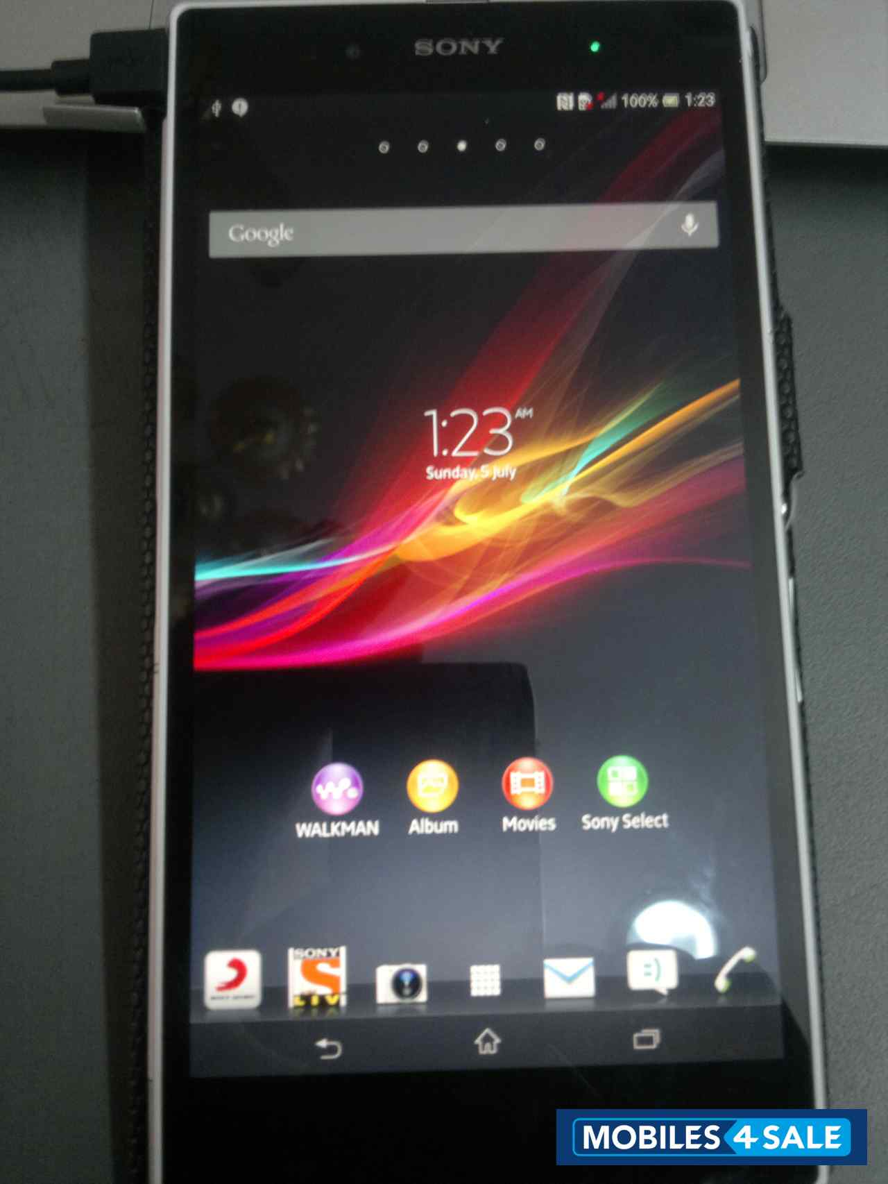 White Sony Xperia Z Ultra