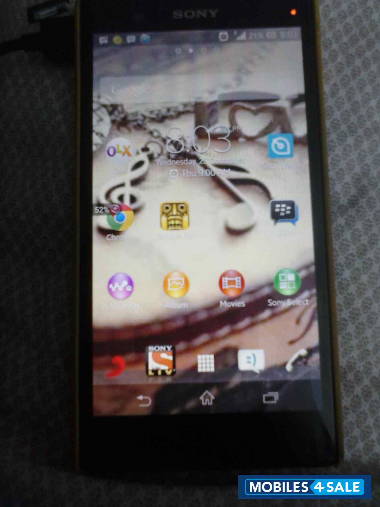 Black Sony Xperia Z