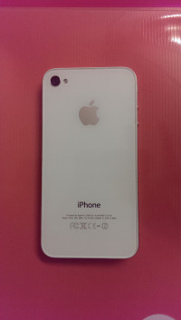 White Apple iPhone 4