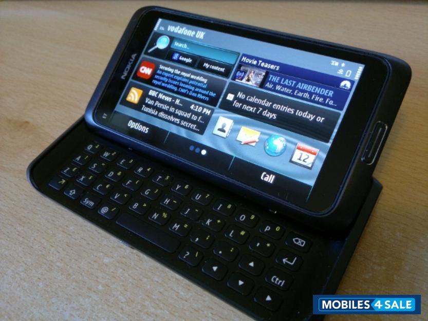 Black Nokia E7-00