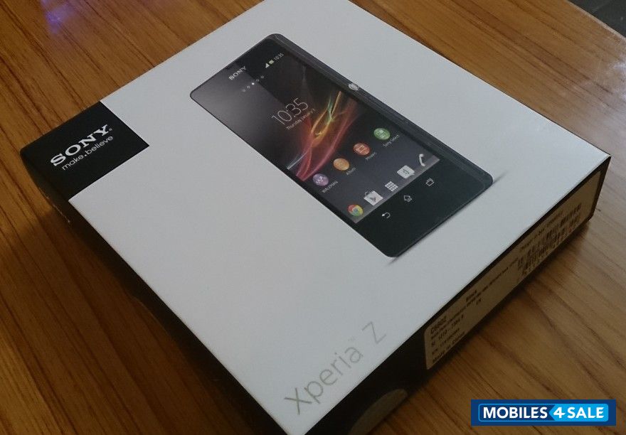 Black Sony Xperia Z