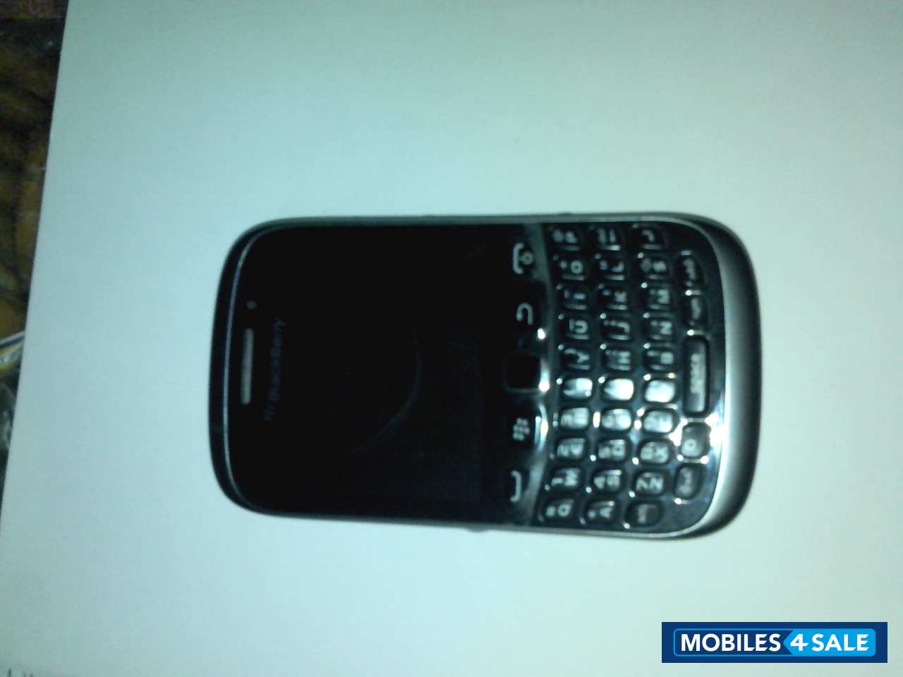 Black BlackBerry Curve 9320