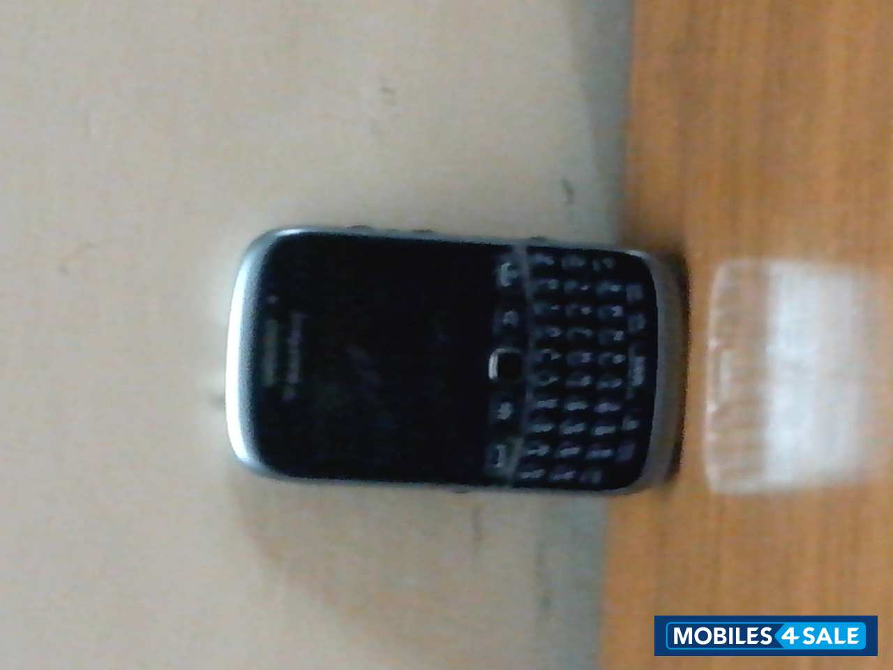 Black BlackBerry Curve 9320