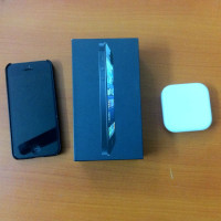 Black Apple iPhone 5