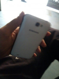 White Samsung Galaxy Note 2