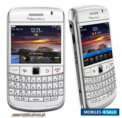 Black BlackBerry Bold 9700