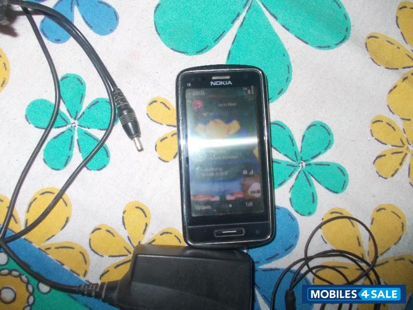 Black Nokia C6-01