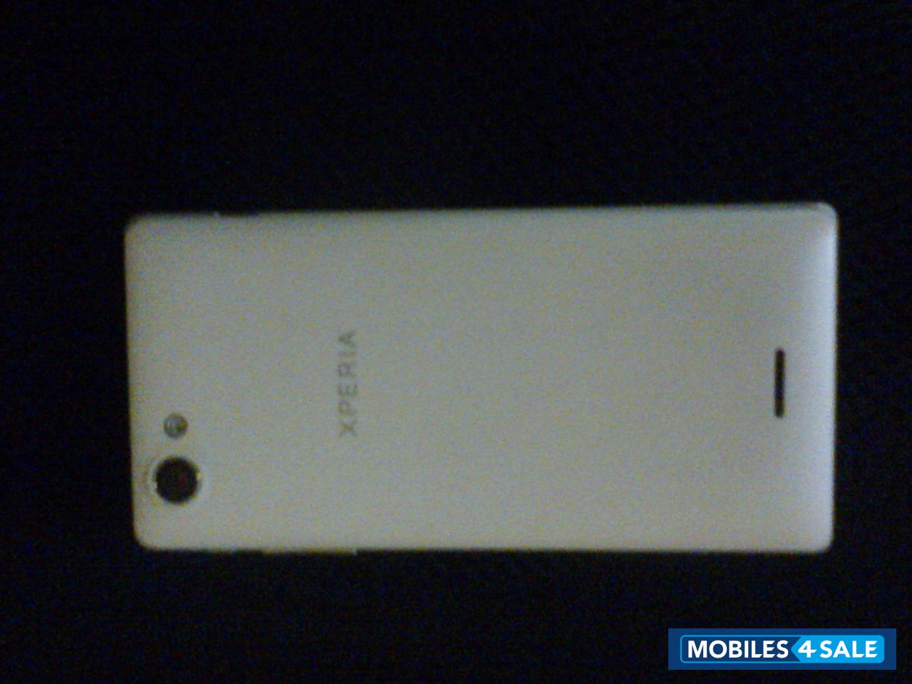 White Sony Xperia J