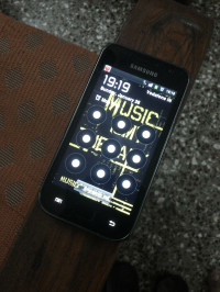 Black Samsung Galaxy SL