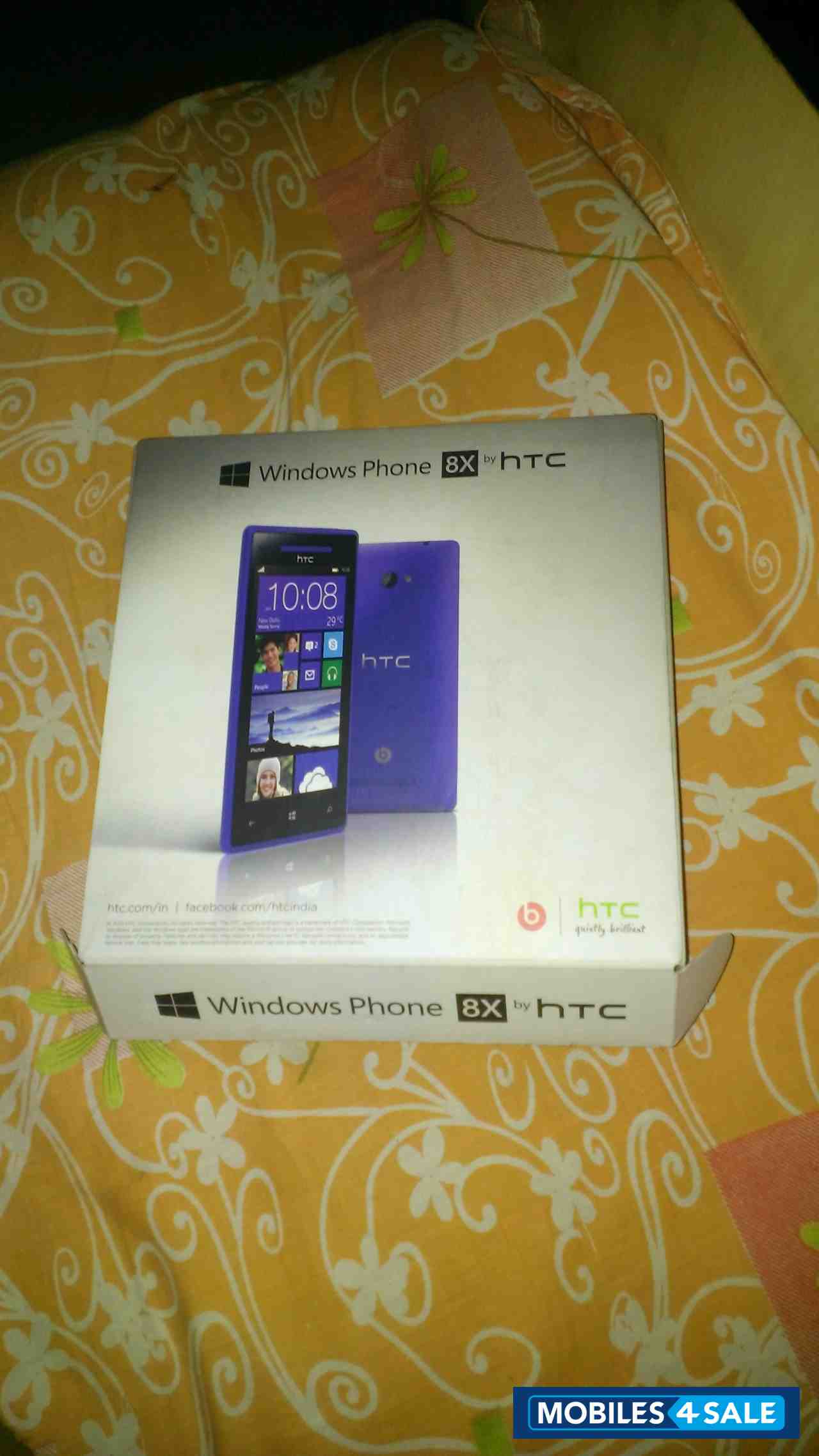 Black HTC 8X