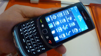 Black BlackBerry Torch 9800