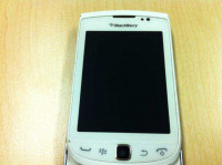 White BlackBerry Torch 9810