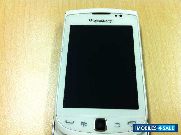 White BlackBerry Torch 9810