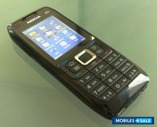 Black Nokia E51