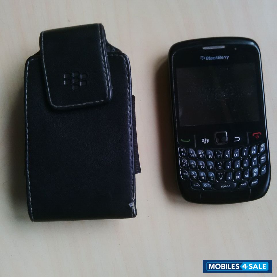 Black BlackBerry Curve 8520