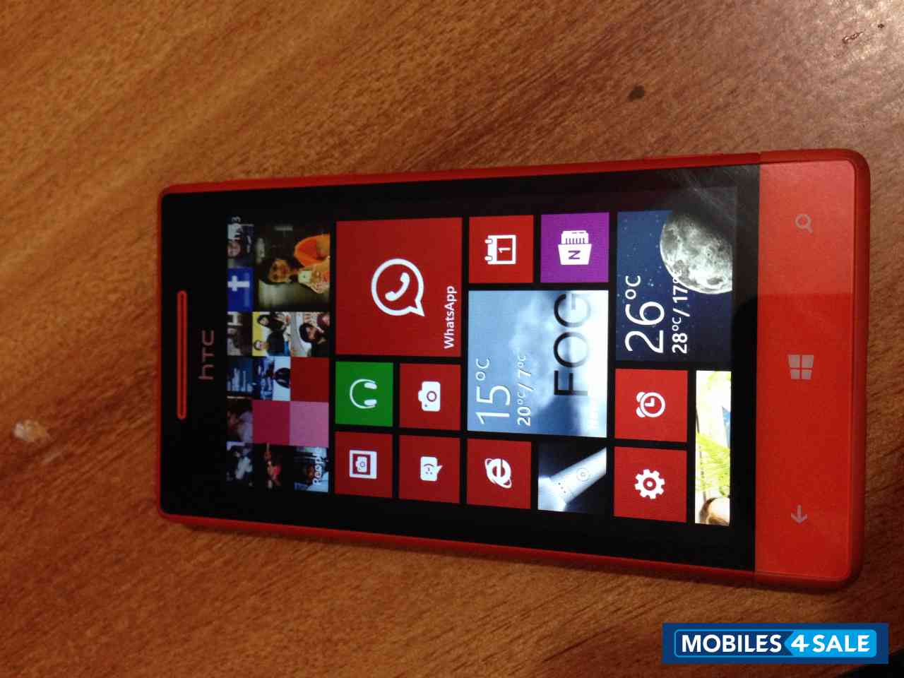 HTC 8S