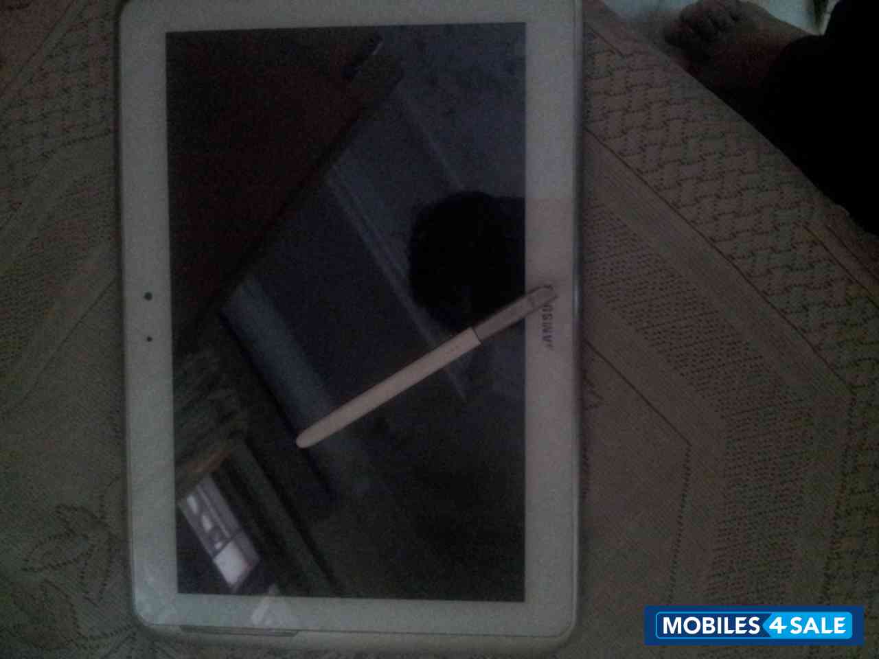 White Samsung Galaxy Note 800 Tab