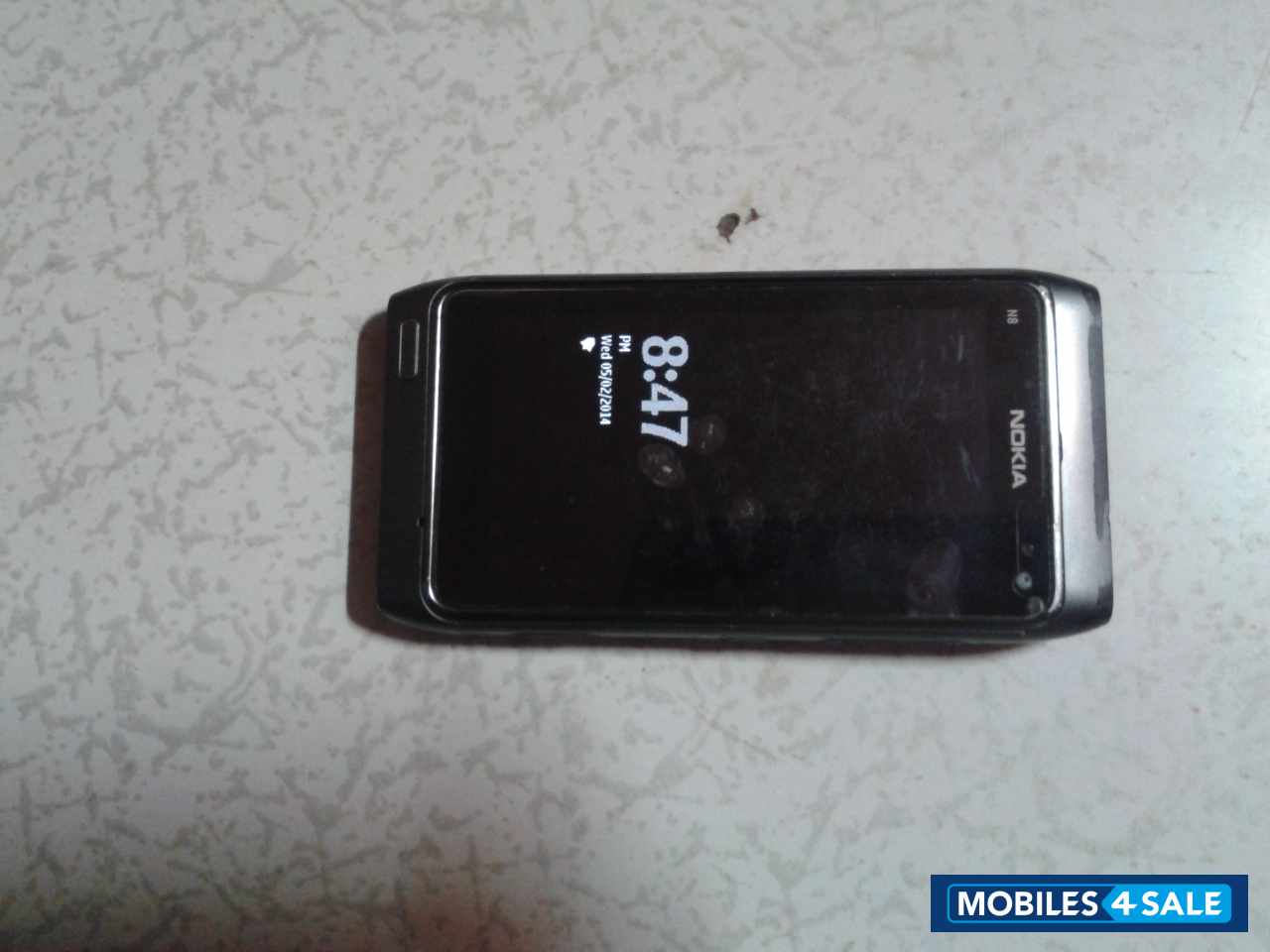 Black Nokia N8