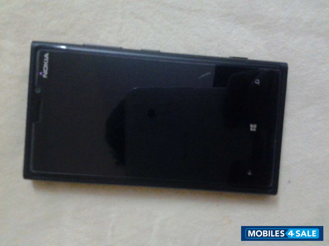 Black Nokia Lumia 920