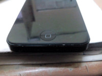 Black Apple iPhone 5