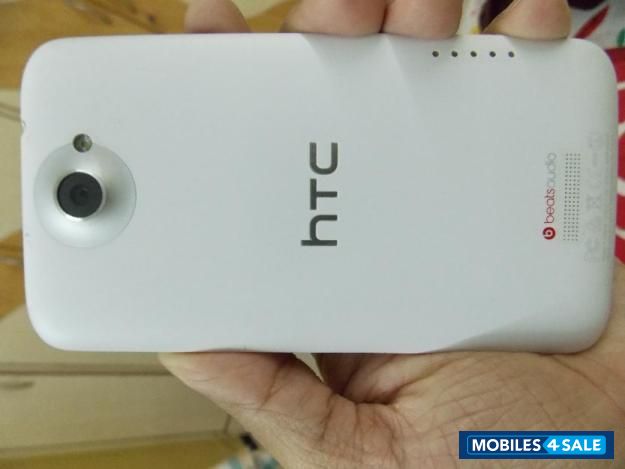 White HTC One X