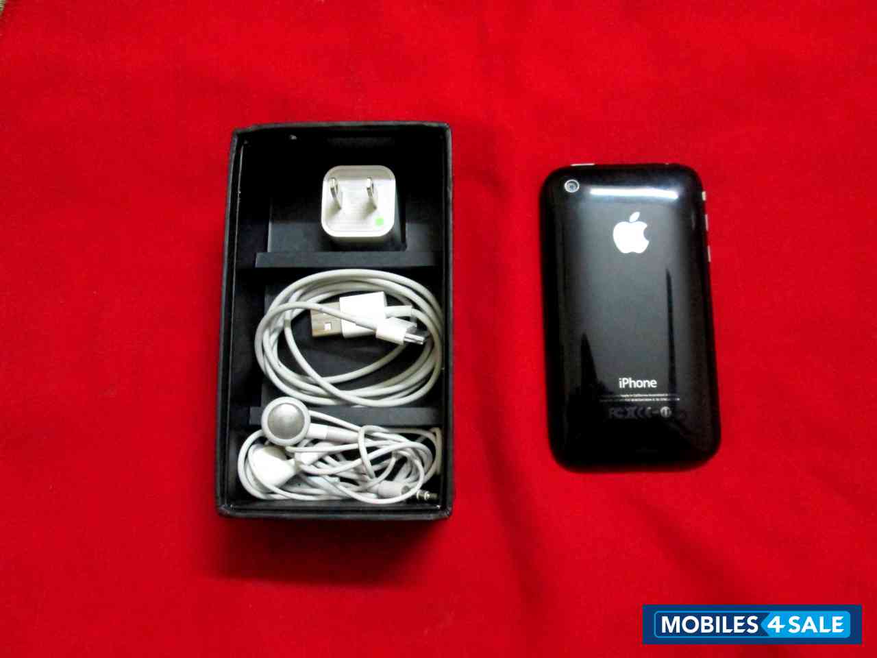 Black Apple iPhone 3GS