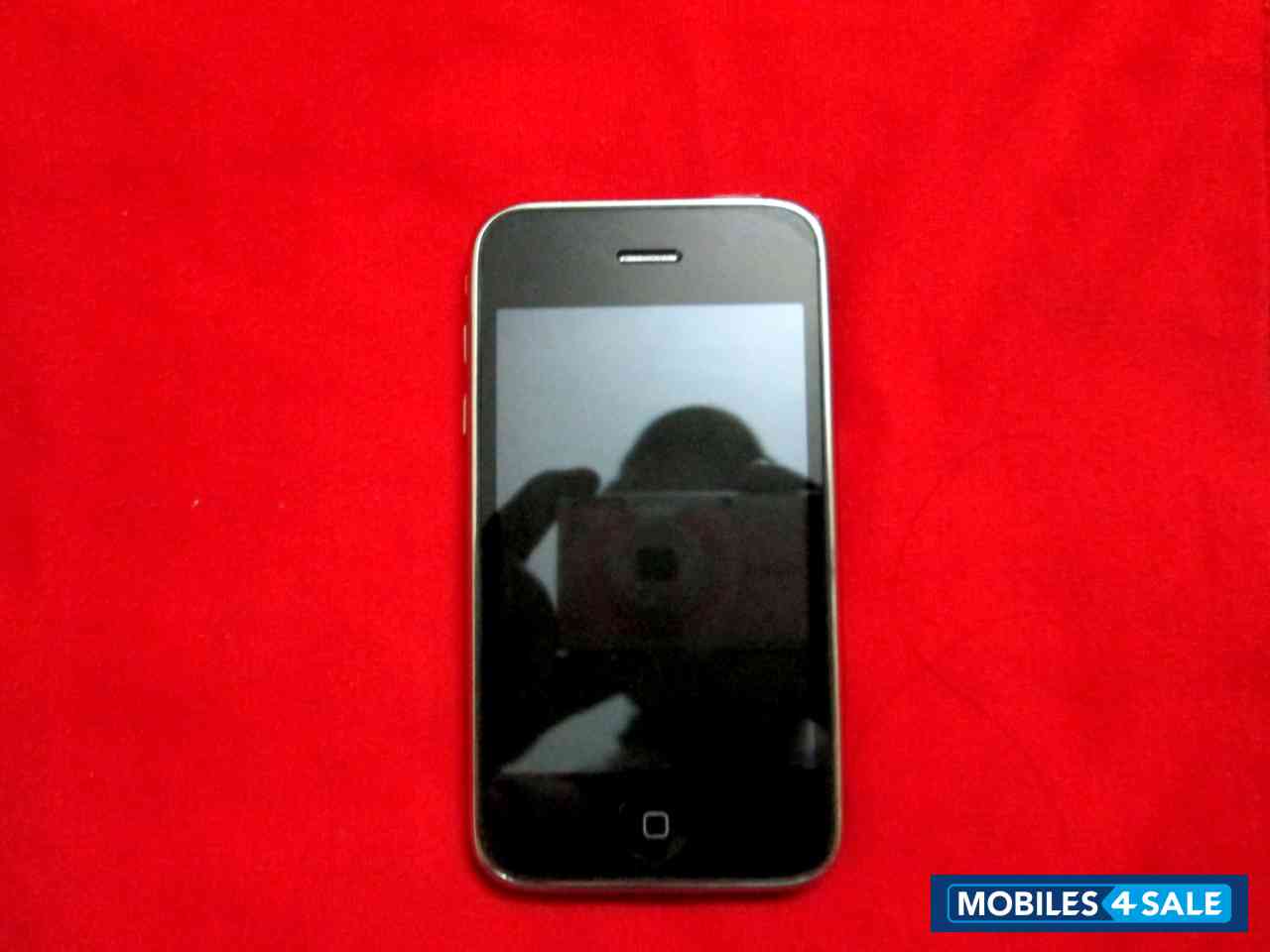 Black Apple iPhone 3GS