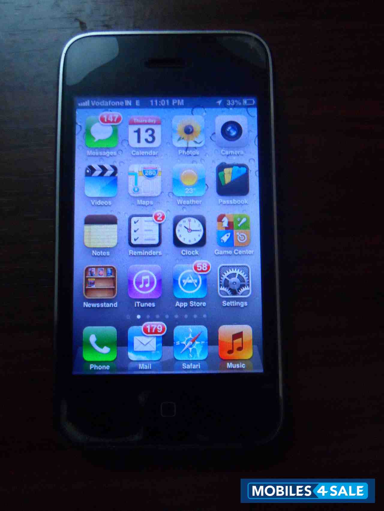 Black Apple iPhone 3GS