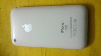 White Apple iPhone 3GS