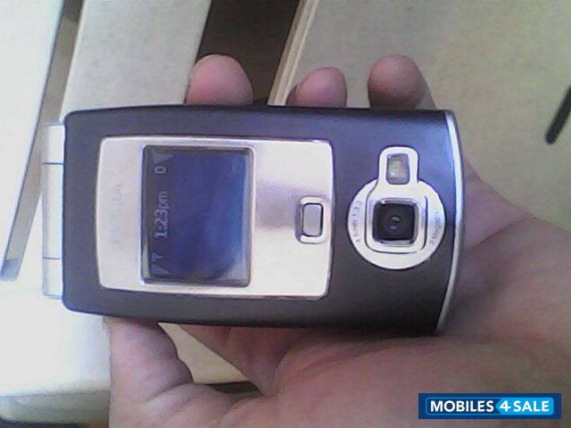 Silver Black Nokia N71