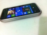 Black Nokia Lumia 620