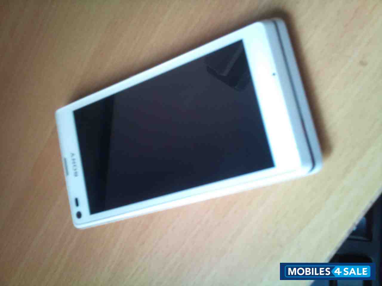 White Sony Xperia L