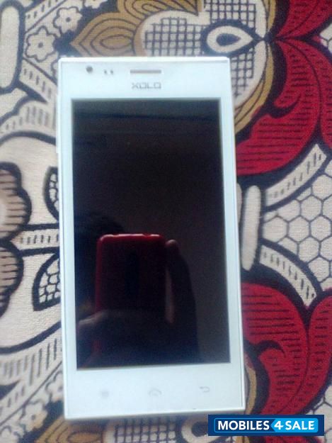 White Xolo A600