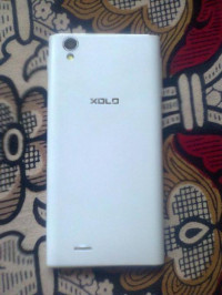 White Xolo A600