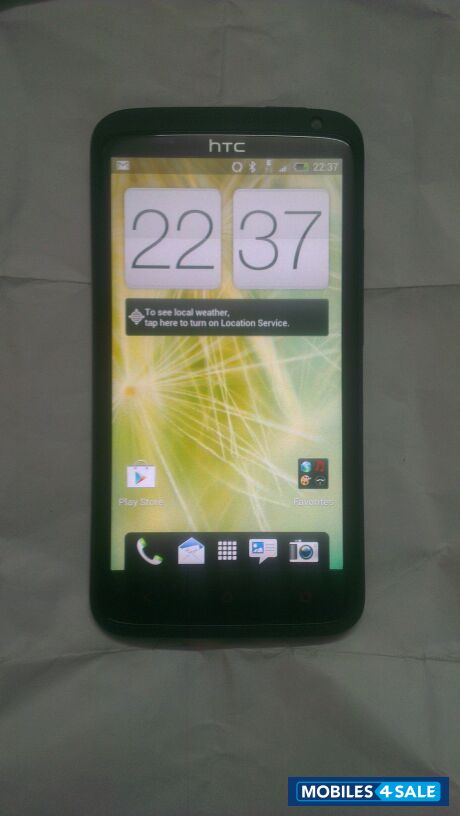 Black HTC One X Plus