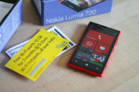 Red Nokia Lumia 720