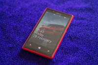 Red Nokia Lumia 720