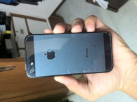 Black Apple iPhone 5