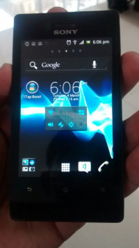 Black Sony Xperia miro