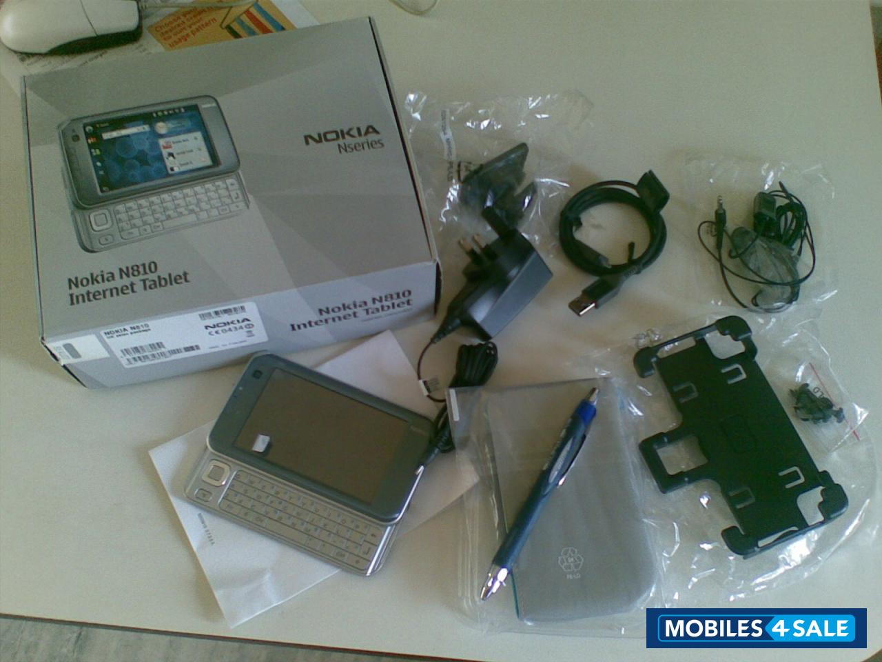 Black Nokia N810