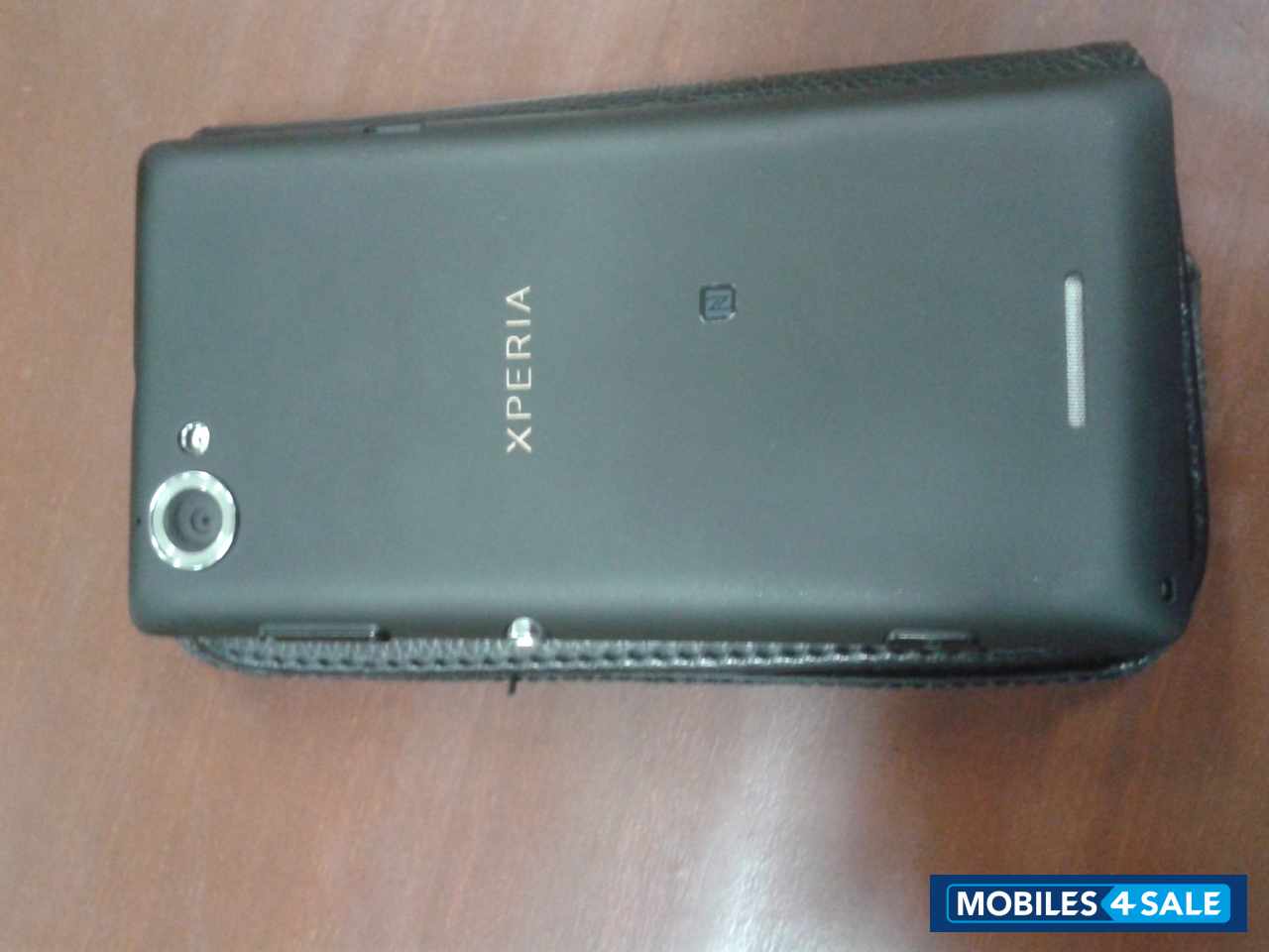 Black Sony Xperia L