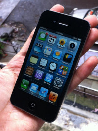 Black Apple iPhone 4S