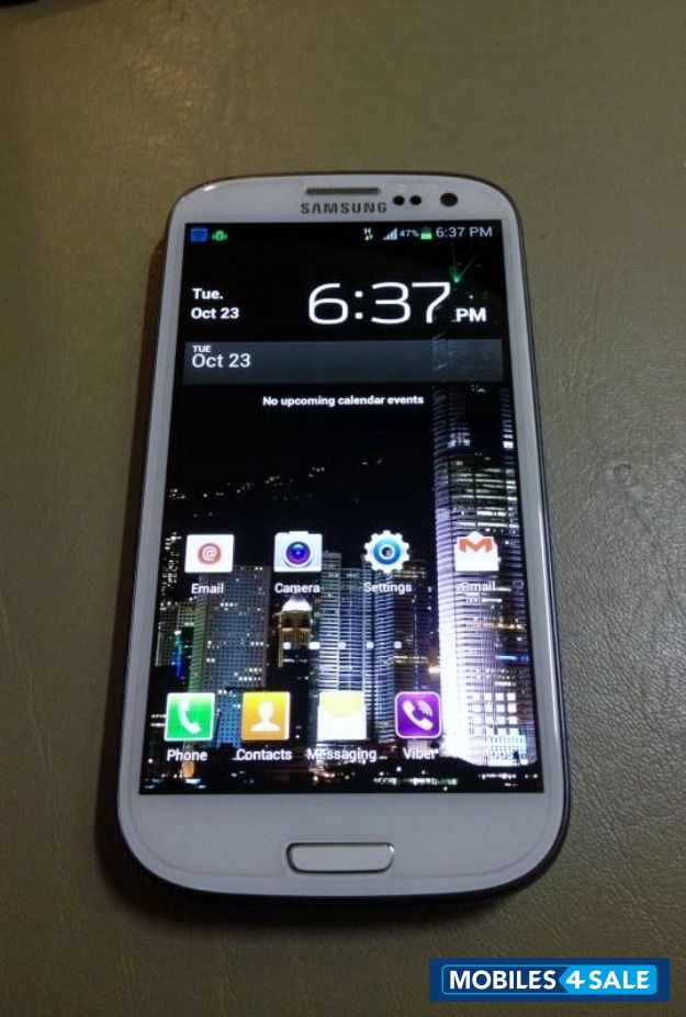 White Samsung Galaxy S3