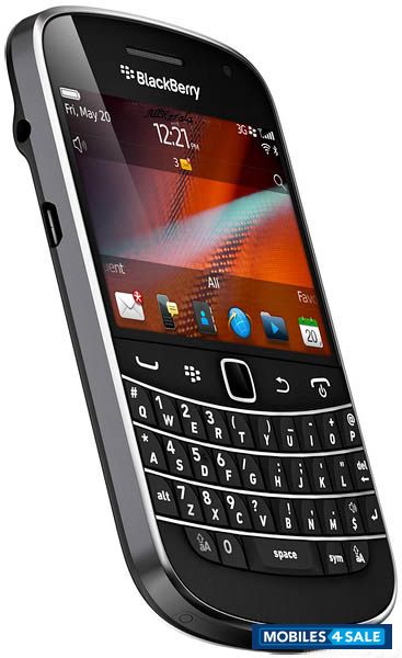 Black BlackBerry Bold 9900