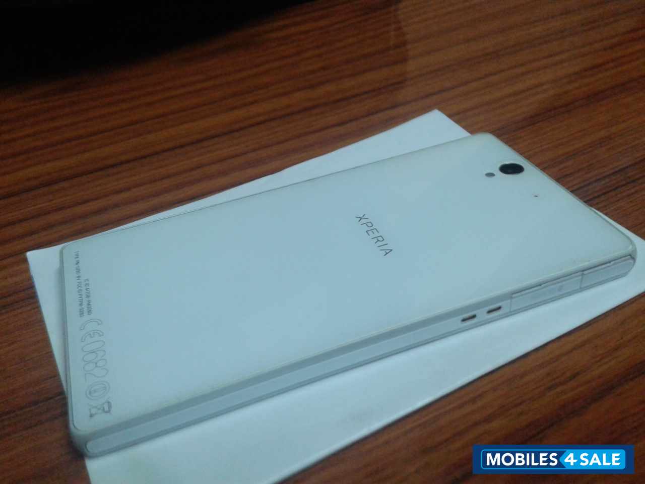 White Sony Xperia Z