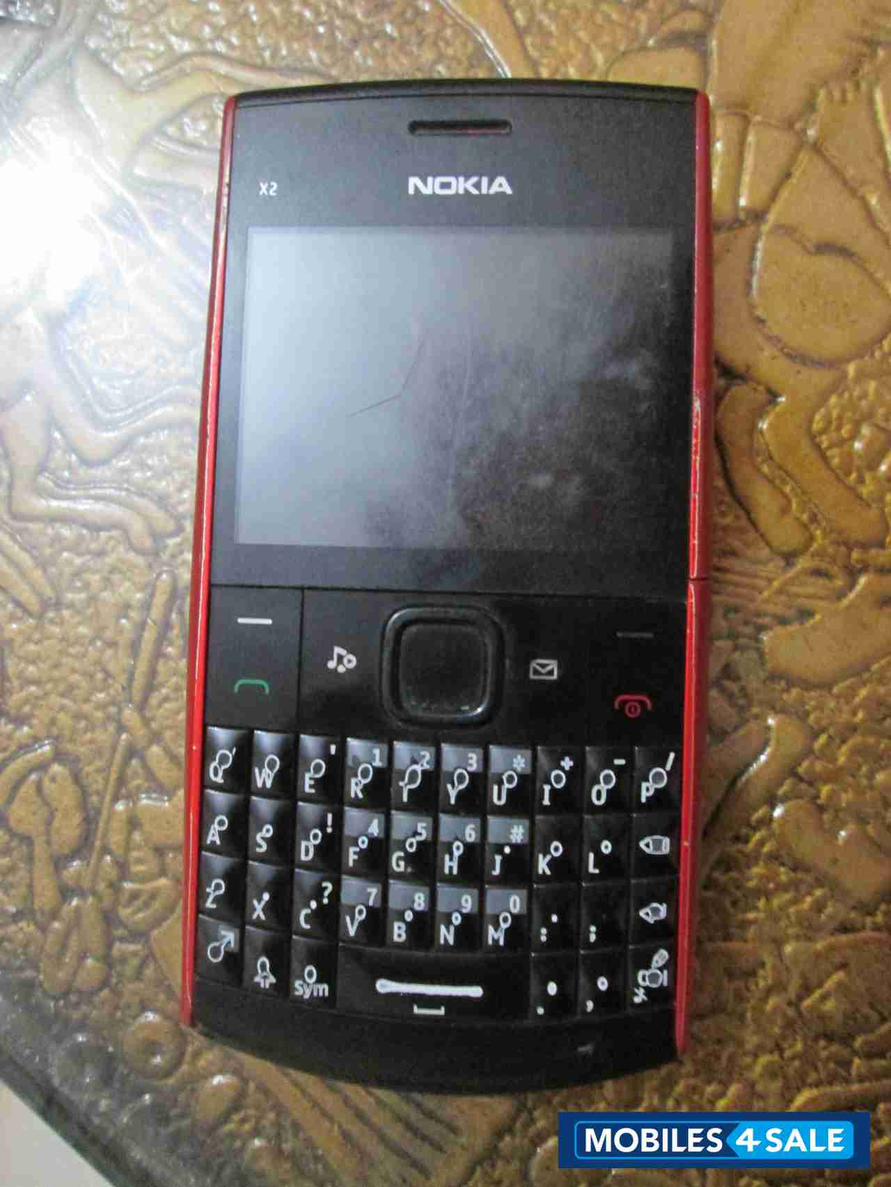 Red Nokia X2-01