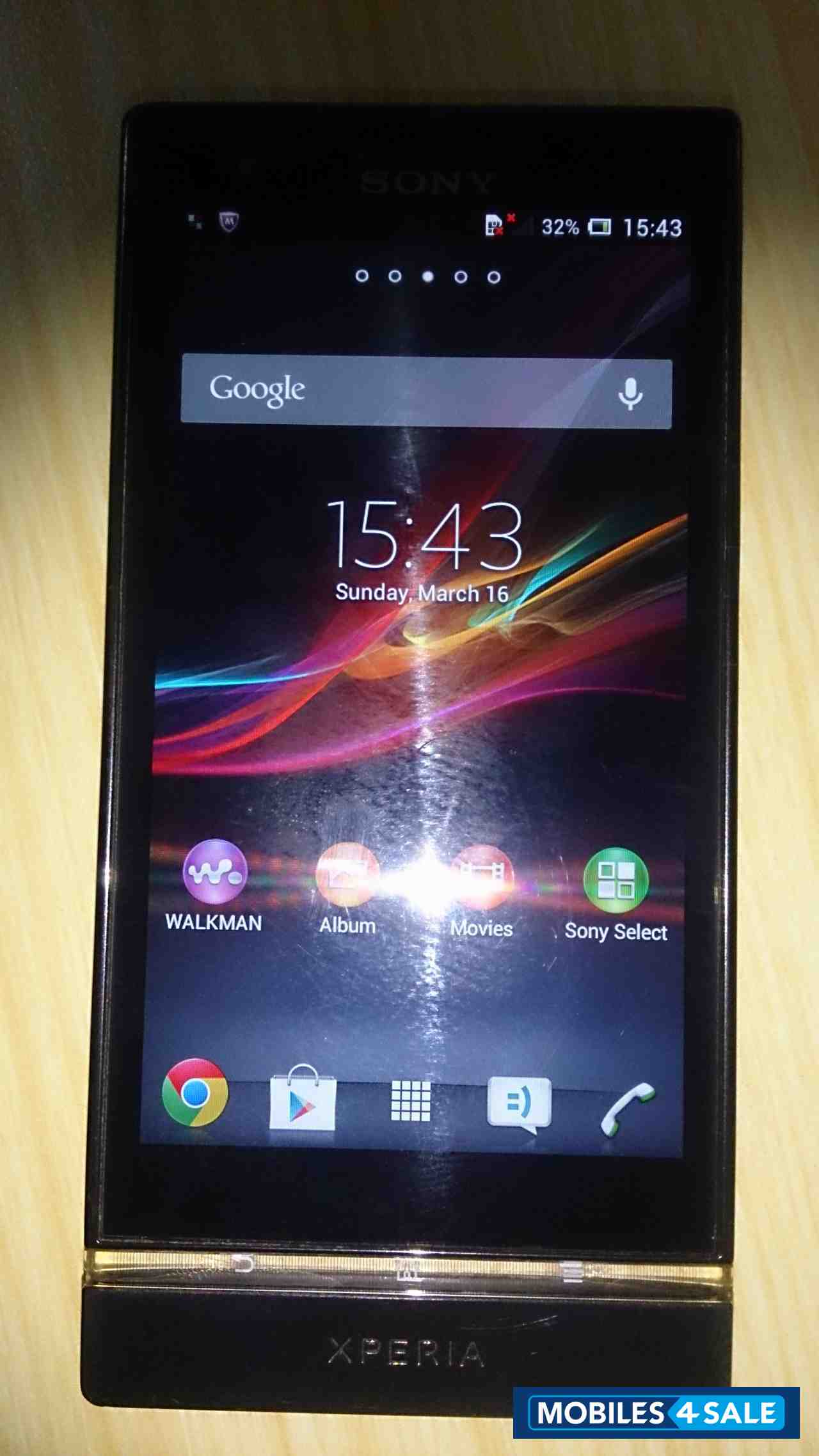 Black Sony Xperia P