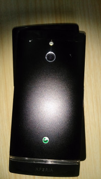 Black Sony Xperia P