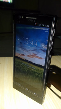 Black Sony Xperia P